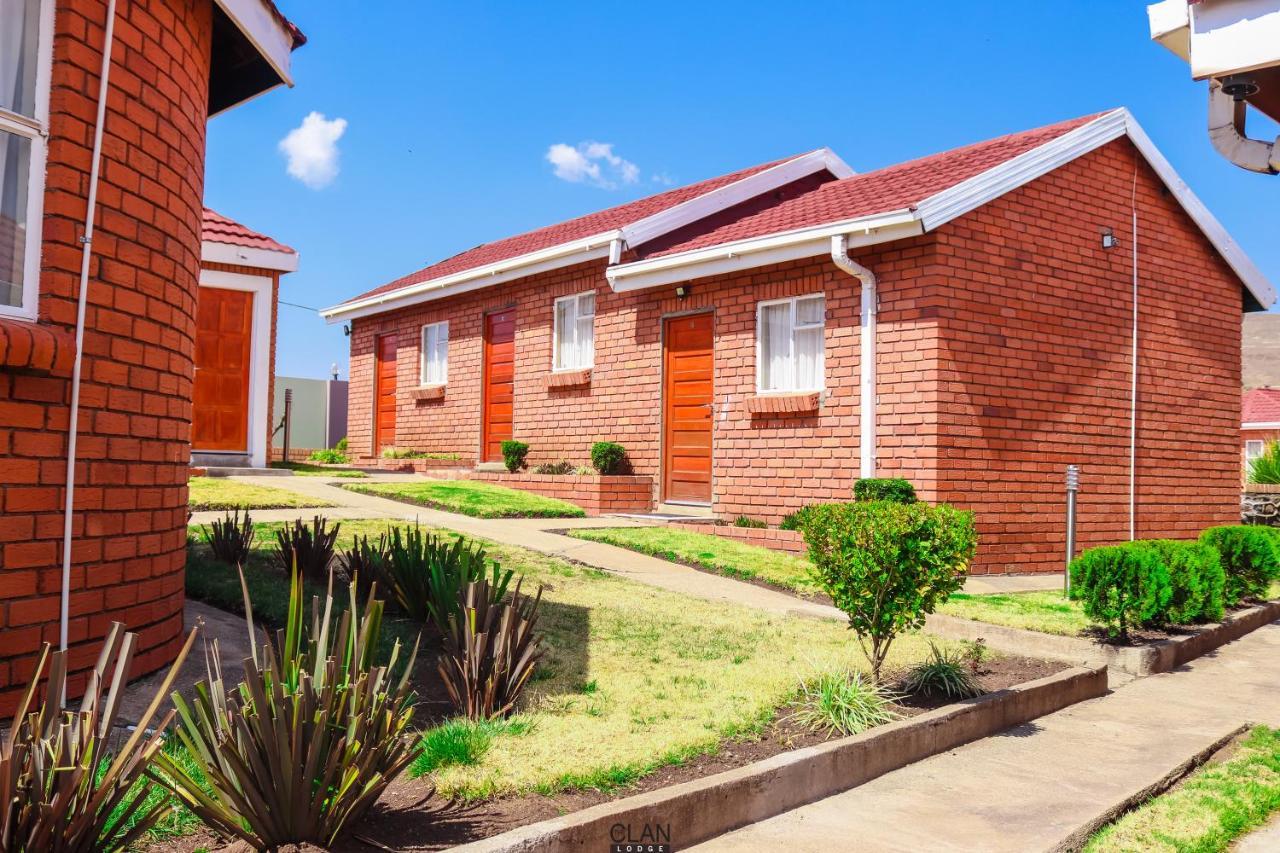 The Clan Lodge Mohlanapeng Extérieur photo