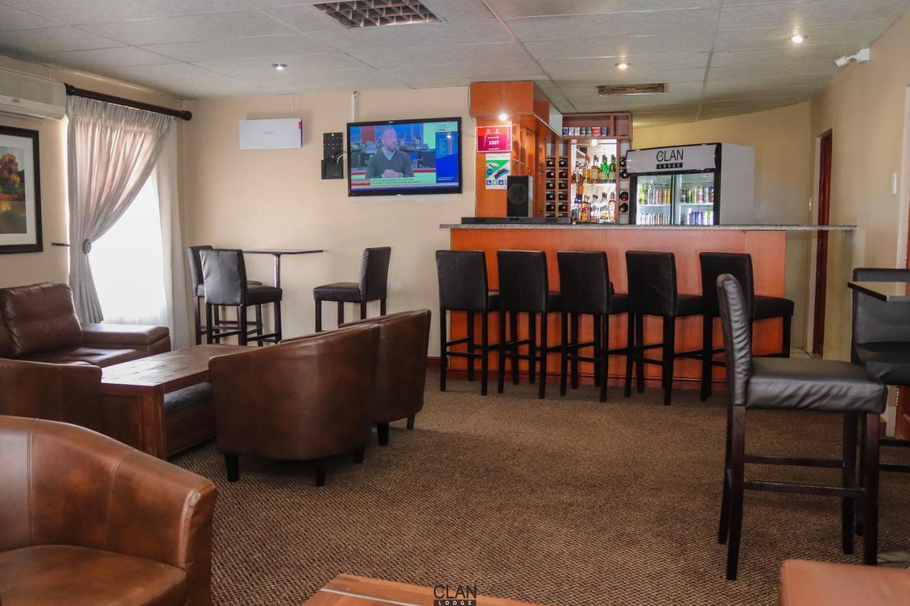 The Clan Lodge Mohlanapeng Extérieur photo